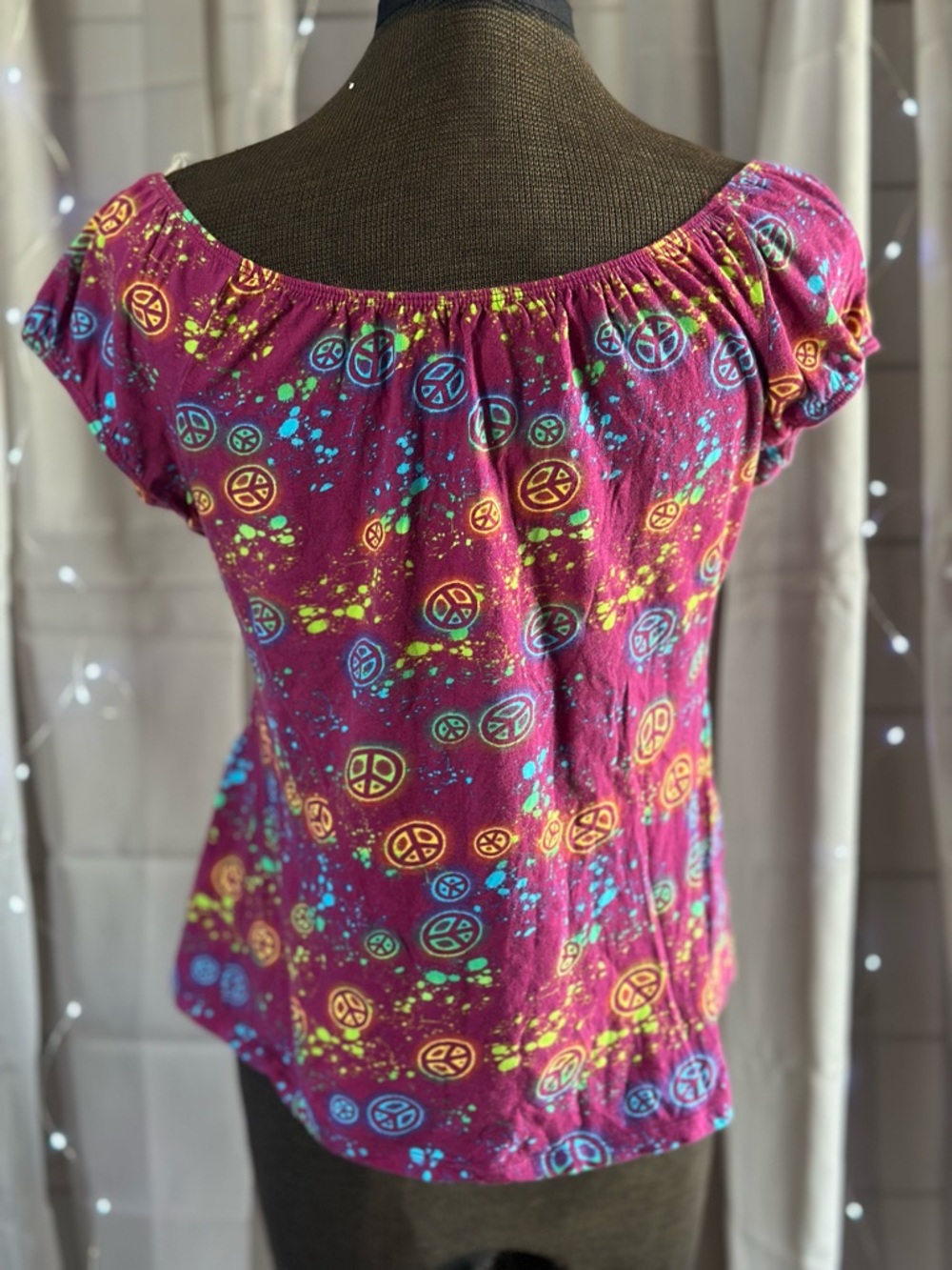 Self Esteem magenta peace sign off the shoulder babydoll top Size XL - Picture 3 of 4
